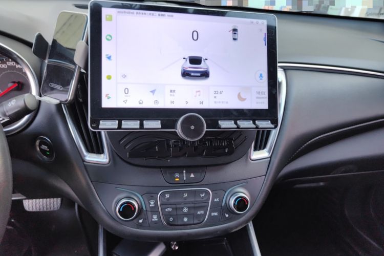 Used Chevrolet Malibu XL 2021 535T Automatic Sport Edition Audio And AC Panel