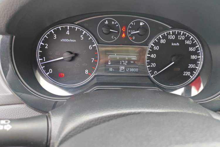 Used Nissan Tiida 2013 1.6L CVT Cool Cafe Edition Odometer Close Up