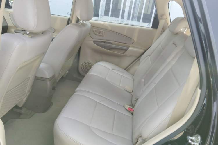 Used Hyundai Tucson 2013 2.0L Manual Two-Wheel Drive Fashion Edition