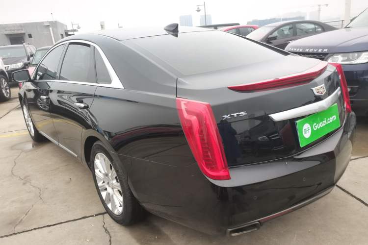 Used Cadillac XTS 2017 28T Tech Edition Rear Left 45 Deg