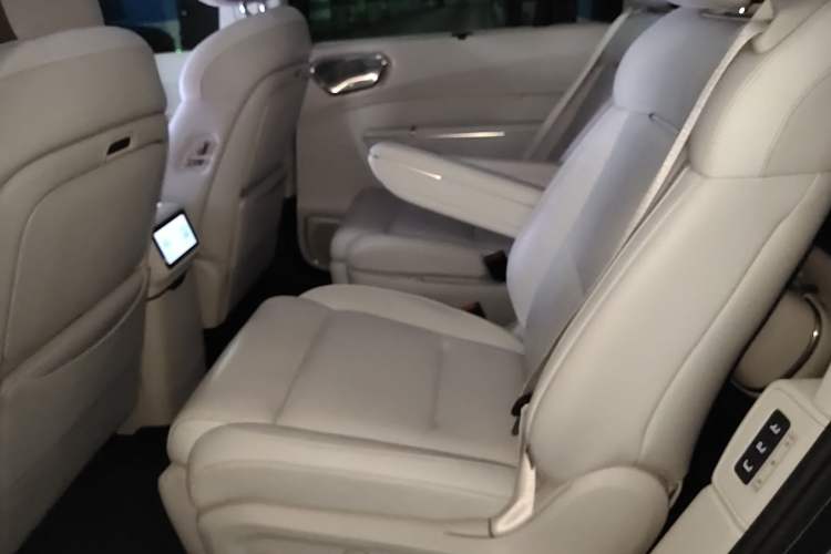 Used Lynk & Co 900 2025 2.0T Ultra
