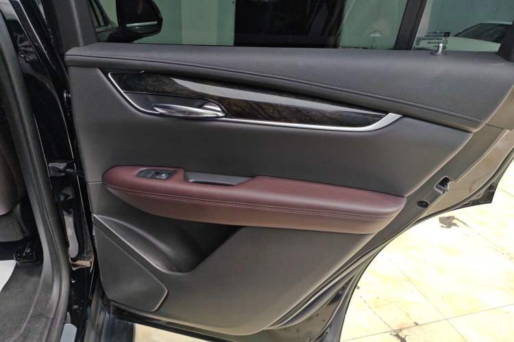 Used Cadillac XT6 2021 2.0T Six-Seater Four-Wheel-Drive Luxury Version