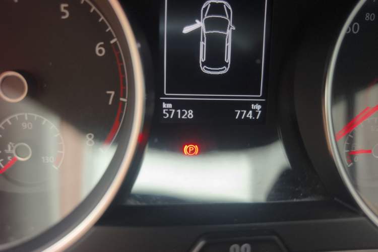 Used Volkswagen Golf 2015 1.6L Automatic Comfort Model
