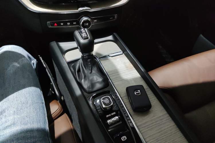 Used Volvo XC60 2020 T5 4x4 Smart Luxury Edition
