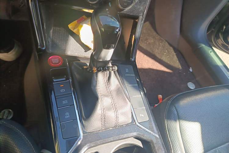 Used Volkswagen Passat 2019 330TSI Luxury Edition China VI Standard