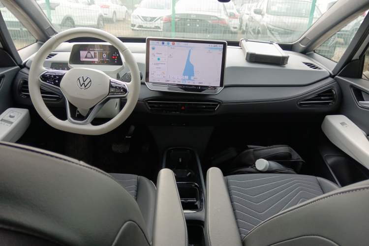 Used Volkswagen ID.3 2025 Smart Model Outstanding Oxygen Edition