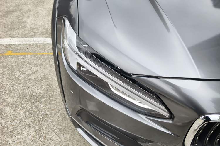 Used Volvo V90 2022 Cross Country B5 AWD Smart Range Edition
