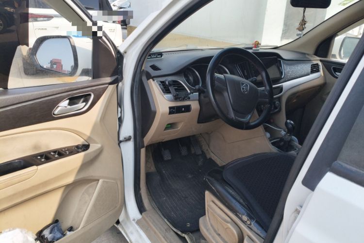 Used Baojun 730 2016 1.5L Manual Value Edition 7 Seats China V Emission Standard
