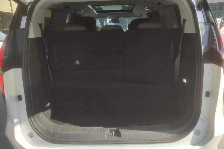 Used SAIC MAXUS G70 2024 2.0T Automatic Luxury Edition 7 Seats
