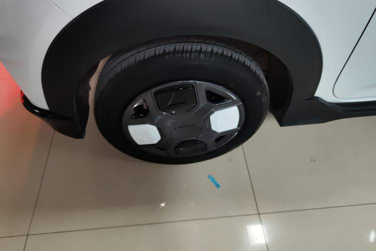 Used Geely Galaxy Panda 2025 210km Panda Kart Right Rear Wheel Hub