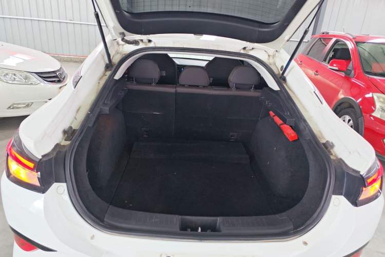 Used JAC Group J7 2020 1.5T CVT Superior Trim Trunk