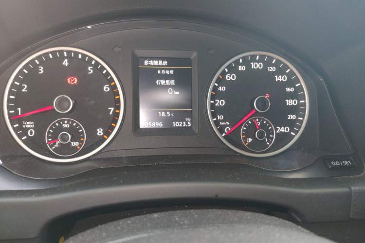 Used Volkswagen Tiguan 2015 2.0 TSI Automatic All-Wheel Drive Flagship Edition