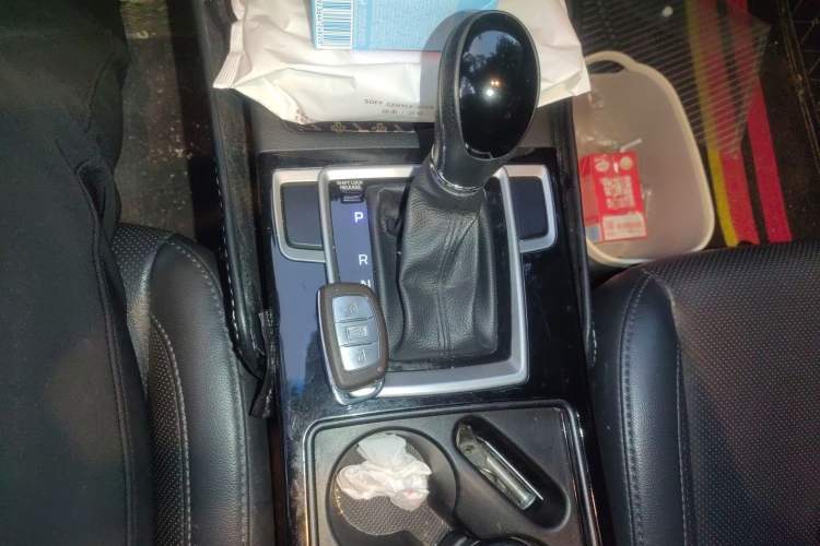 Used Hyundai Mistra 2016 1.8L Automatic Smart GLS Gear Lever