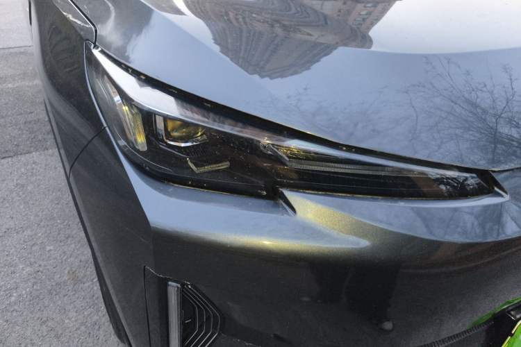 Used CHANGAN NEVO Q05 2025 Truly Delicious Version 125cc Beyond-Excellent Type Right Front Headlight