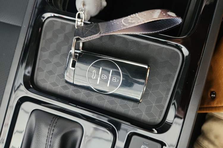 Used Chery Tiggo 5x 2025 1.5L CVT Excellence Edition Vehicle Key