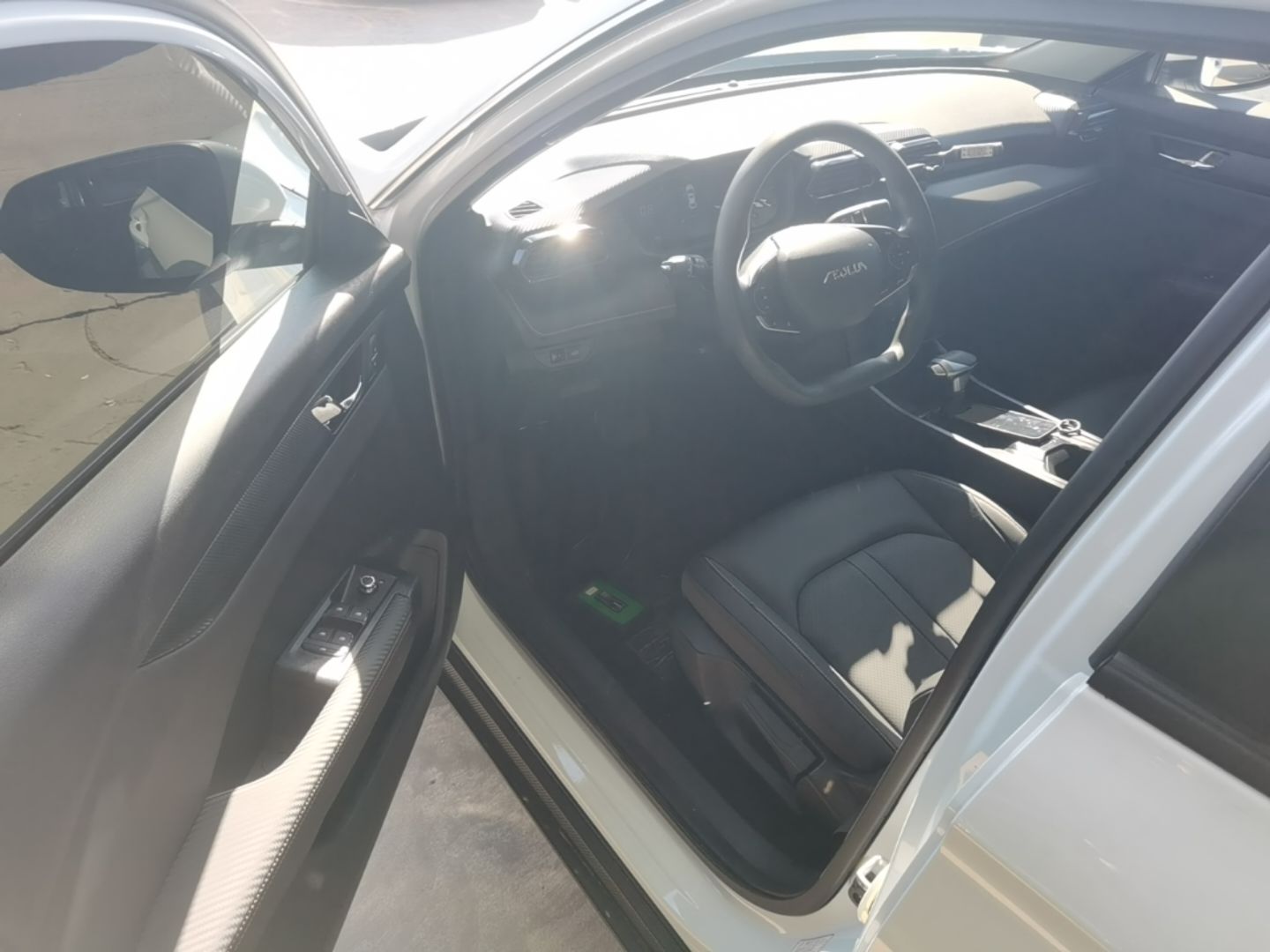 Dongfeng Aeolus Yixuan 2025 1.5L Automatic Luxury Version - Luxury — снимка 18