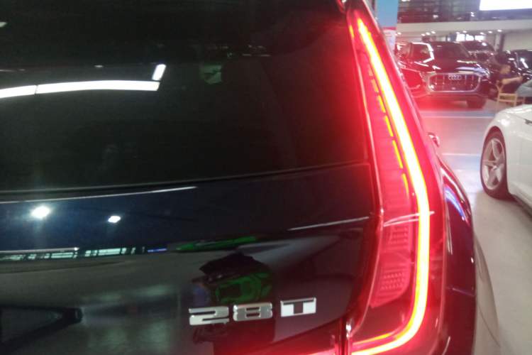 Used Cadillac XT4 2020 Revised Version 28T Two-Wheel Drive Tech Edition