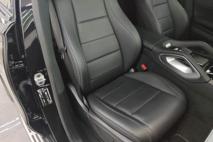 Used Mercedes-Benz GLE 2022 GLE 350 4MATIC Coupe SUV Luxury Model
