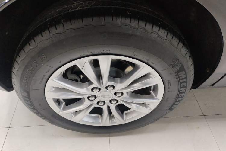 Used Cadillac XT5 2022 2.0T Two-Wheel Drive Luxury Version