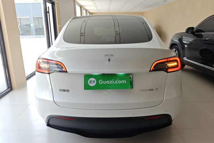 Used Tesla Model Y 2022 Rear-Wheel-Drive Version