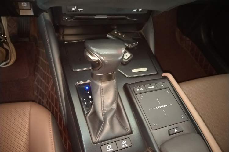 Used Lexus ES 2021 300h Excellence Edition