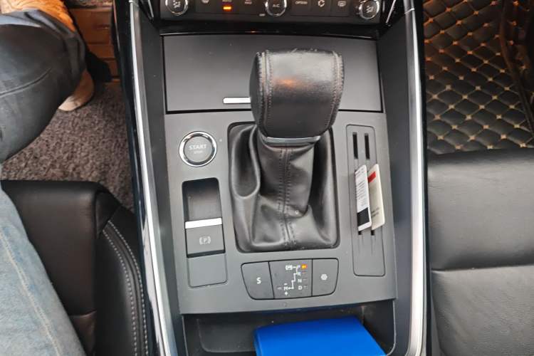 Used Citroen C5 2017 350THP Automatic Luxury Model
