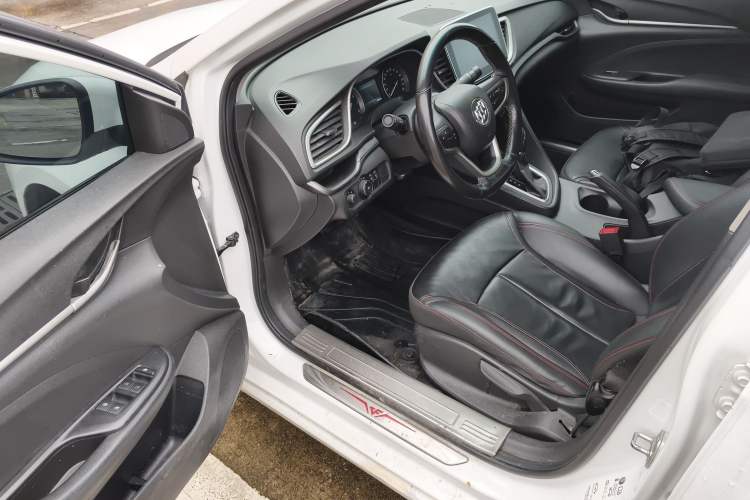 Used Buick GT 2018 15T Dual-Clutch Elite Model China V Standard