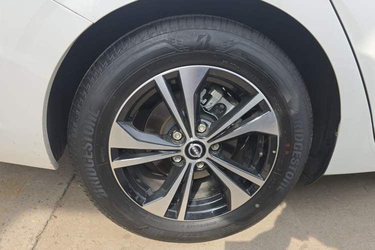 Used Nissan Sylphy 2023 1.6L CVT Enjoyment Edition Exterior 5