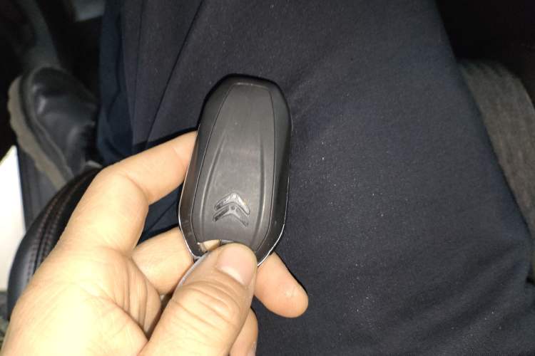 Used Peugeot 5008 2017 380THP 7-Seater Elite Edition Vehicle Key