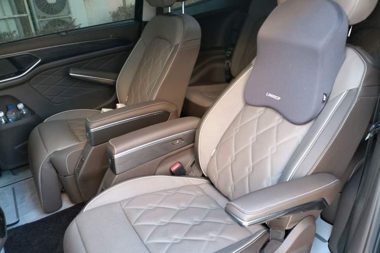 Used Volkswagen Viloran 2023 Revised 380TSI Prestige Edition
