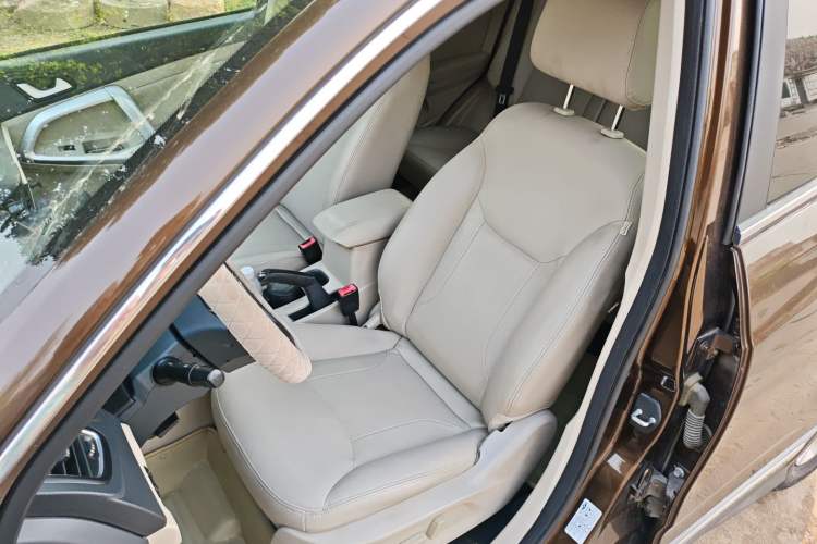 Used Chery Tiggo 5 2014 2.0L Manual - Family Deluxe Edition Left Front Seat