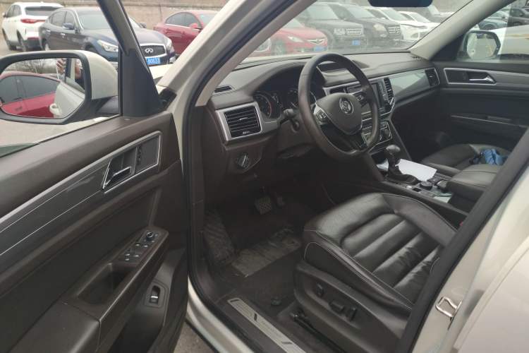 Used Volkswagen Teramont 2017 530 V6 Four-Wheel Drive Luxury Edition Driver Seat