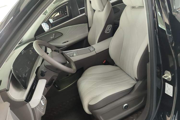 Used EXEED Stellar C-DM 2025 210 Extended-Range Pro Two-Wheel Drive