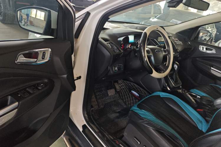 Used Ford Kuga 2013 2.0L GTDi Four-Wheel-Drive Sport Model