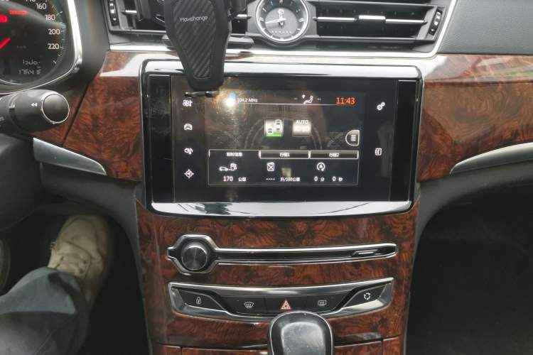 Used Dongfeng Aeolus A9 2016 1.8T Luxury Model