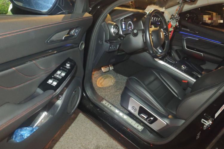 Used Wey VV5 2017 2.0T Ultra-Luxury Version
