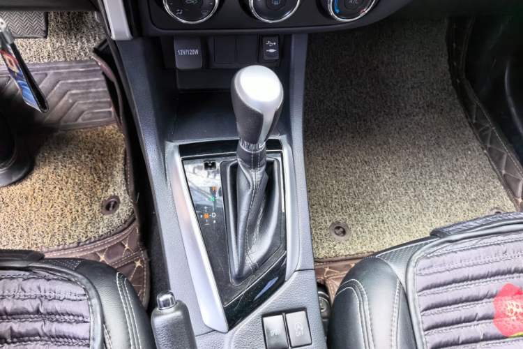 Used Toyota Levin 2017 Revised 185T CVT Elite Edition China V Standard Gear Lever