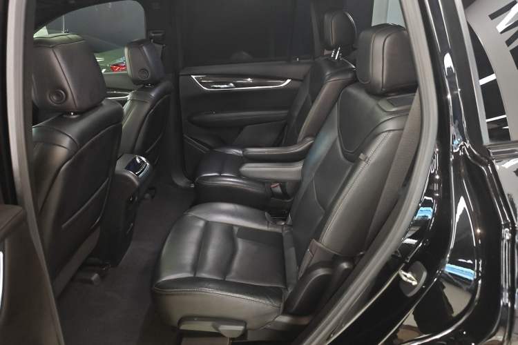 Used Cadillac XT6 2021 28T Six-Seater Luxury Sporty Enjoy-the-Comfort Safety Edition