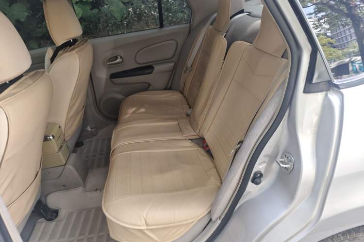 Used Venucia D50 2015 1.6L Manual Fashion Edition
