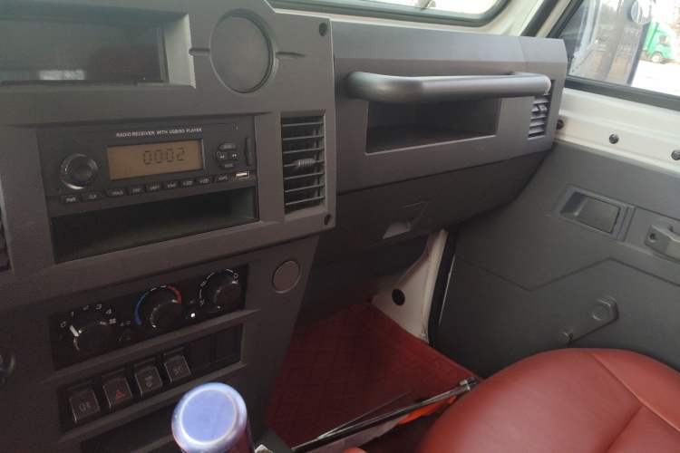 Used BAW Warrior Pickup  Audio And AC Panel