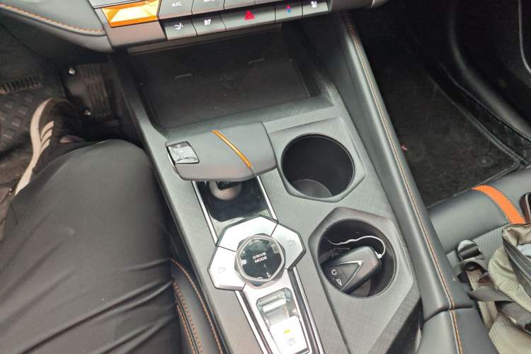 Used CHANGAN UNI-V 2024 1.5T Prestige Edition
