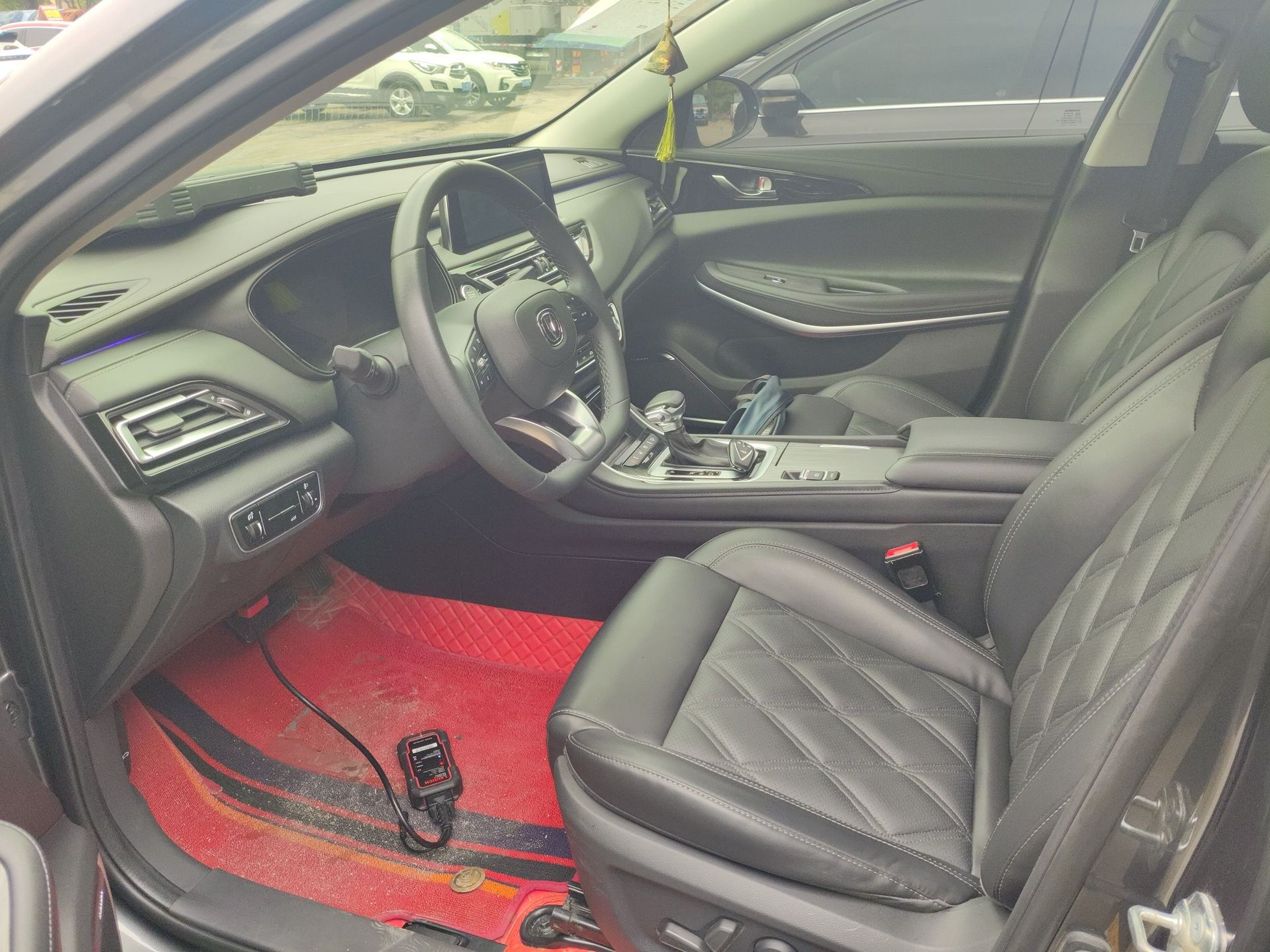 Переднее сиденье в автомобиле