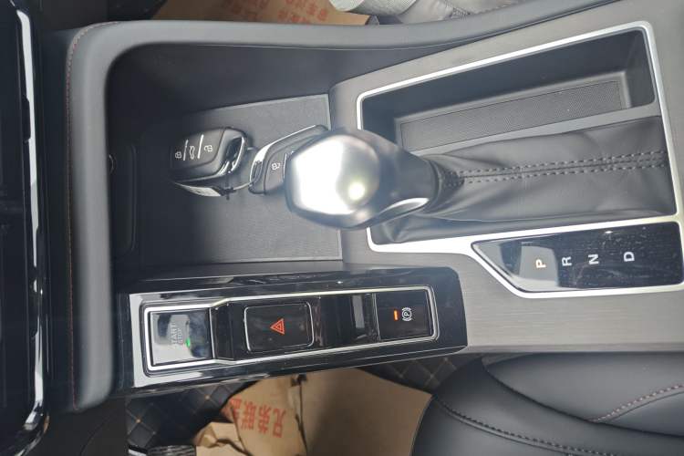 Used Roewe i5 2023 1.5L CVT Luxury Edition
