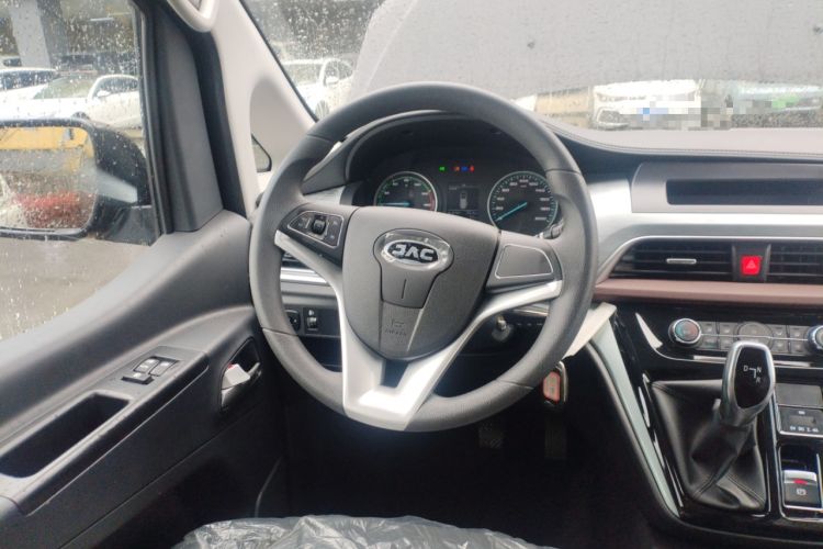 Used JAC Refine M3 2024 PLUS 2.0L HEV Elite Edition
