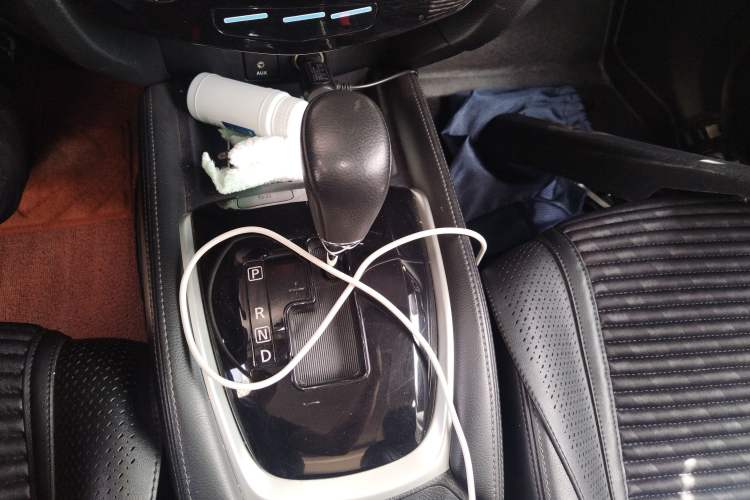 Used Nissan X-Trail 2014 2.0L CVT Comfort Edition 2WD Gear Lever