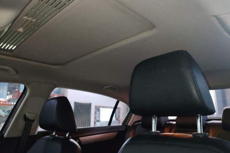 Used Volkswagen Magotan 2016 1.8TSI Smart Comfort Model
