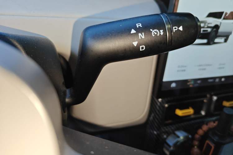 Used iCAR V23 2025 401 Two-Wheel Drive Advanced Edition Gear Lever