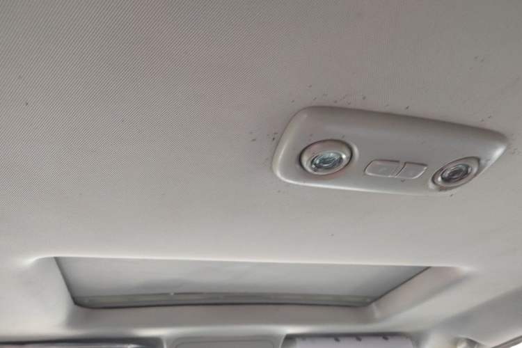 Used Luxgen Great 7 SUV 2015 2.2T Two-Wheel-Drive ZhiZun Version
