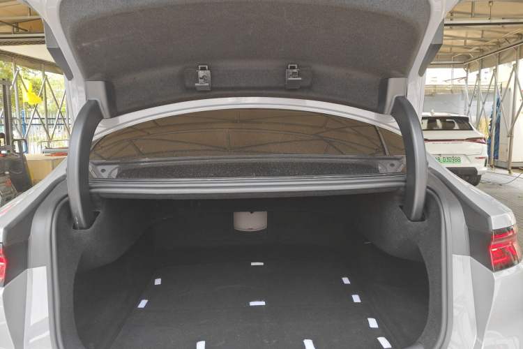 Used BYD Han 2025 DM-i Smart Drive 125KM Elite Model
