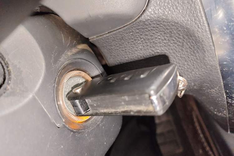 Used Suzuki SX4 S-Cross 2011 1.6L Manual Comfort Version
